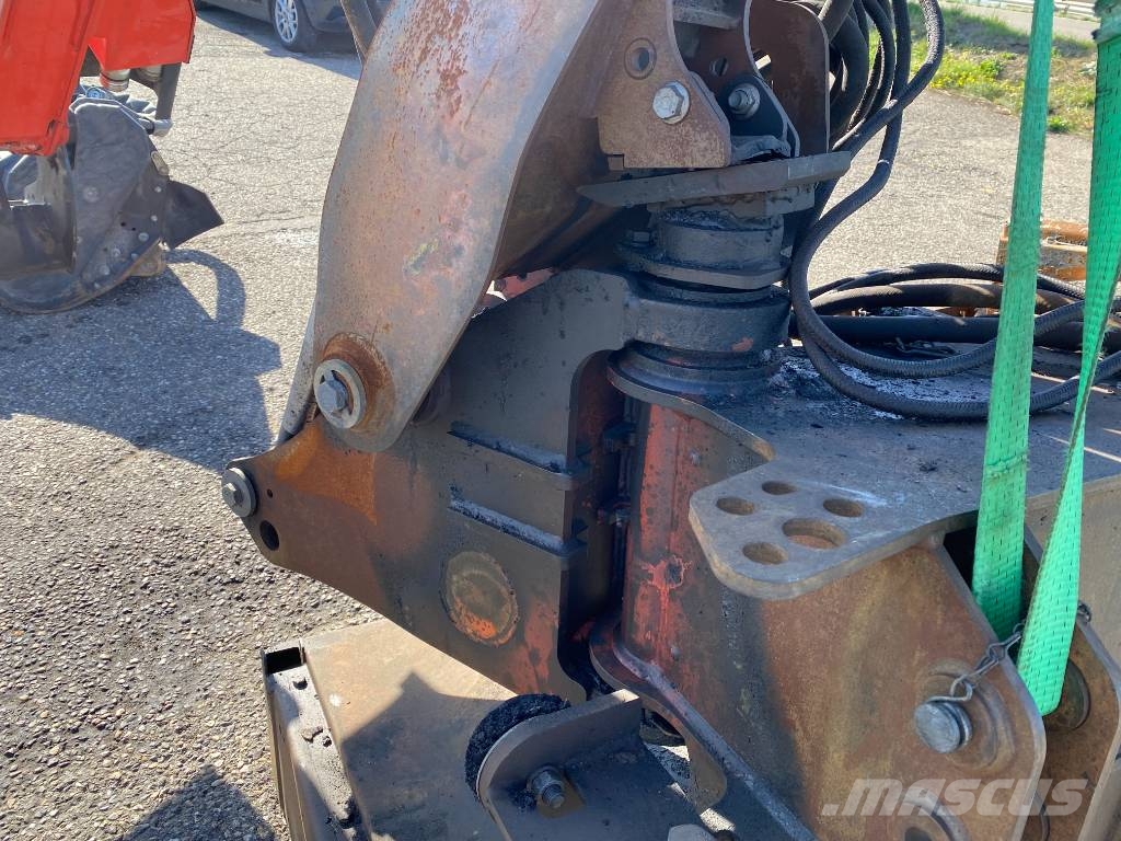 Kuhn PRO-LONGER GII/EP 7483 + Tête de fauchage endommag Pensasleikkurit
