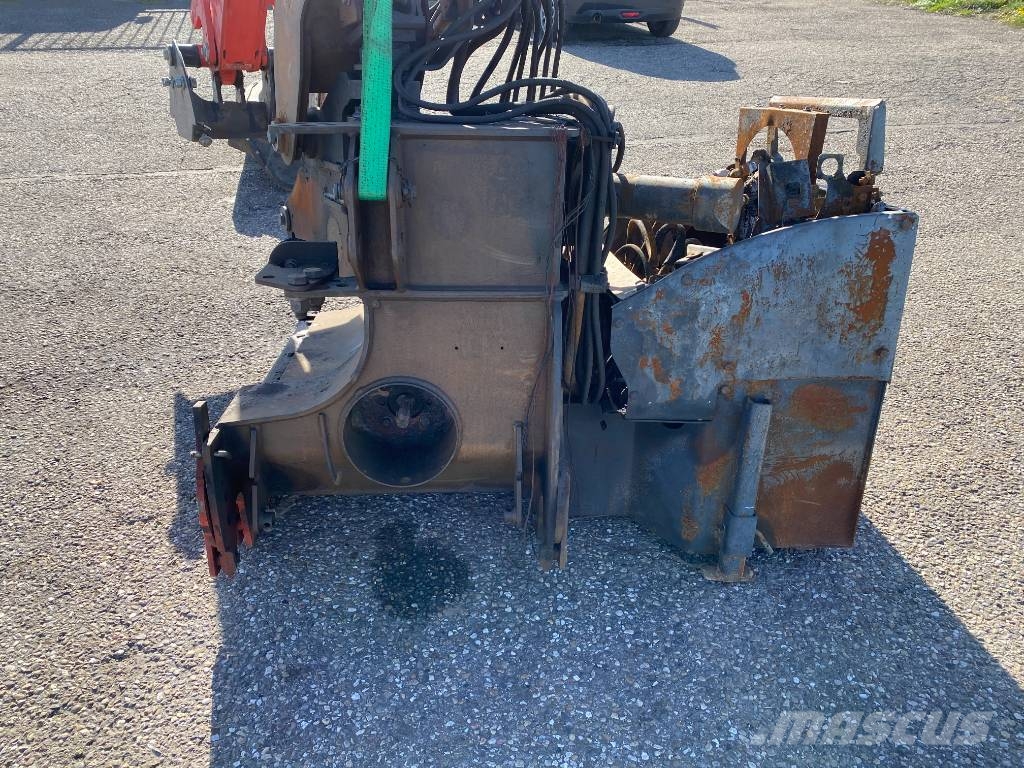 Kuhn PRO-LONGER GII/EP 7483 + Tête de fauchage endommag Pensasleikkurit