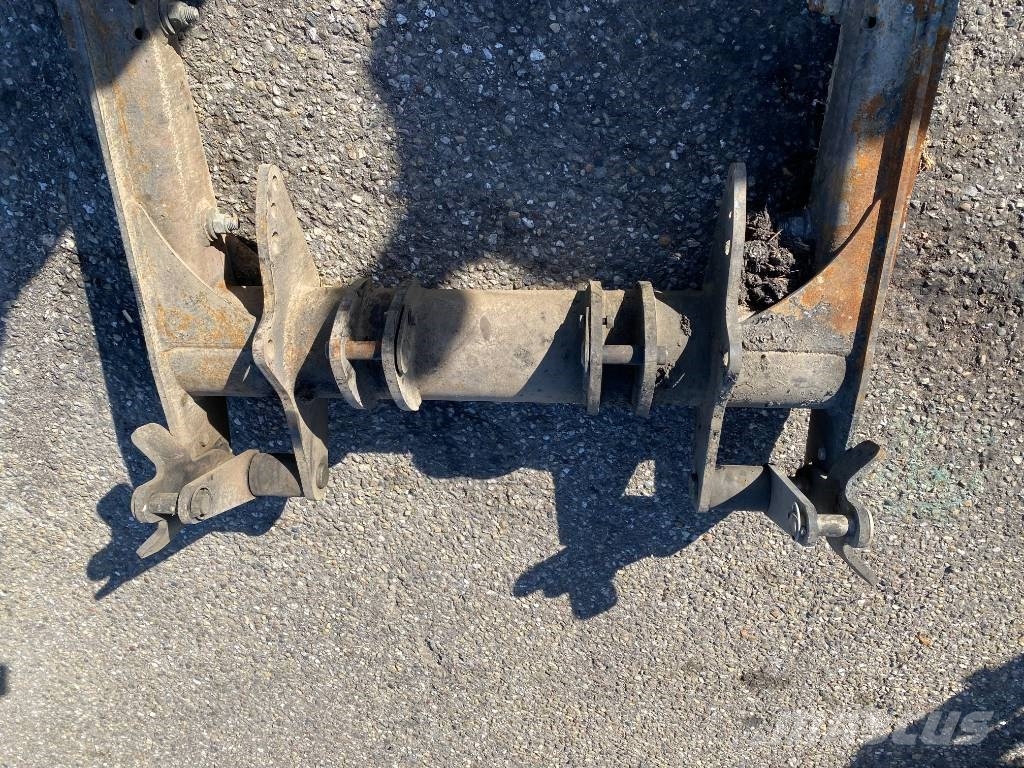 Kuhn PRO-LONGER GII/EP 7483 + Tête de fauchage endommag Pensasleikkurit