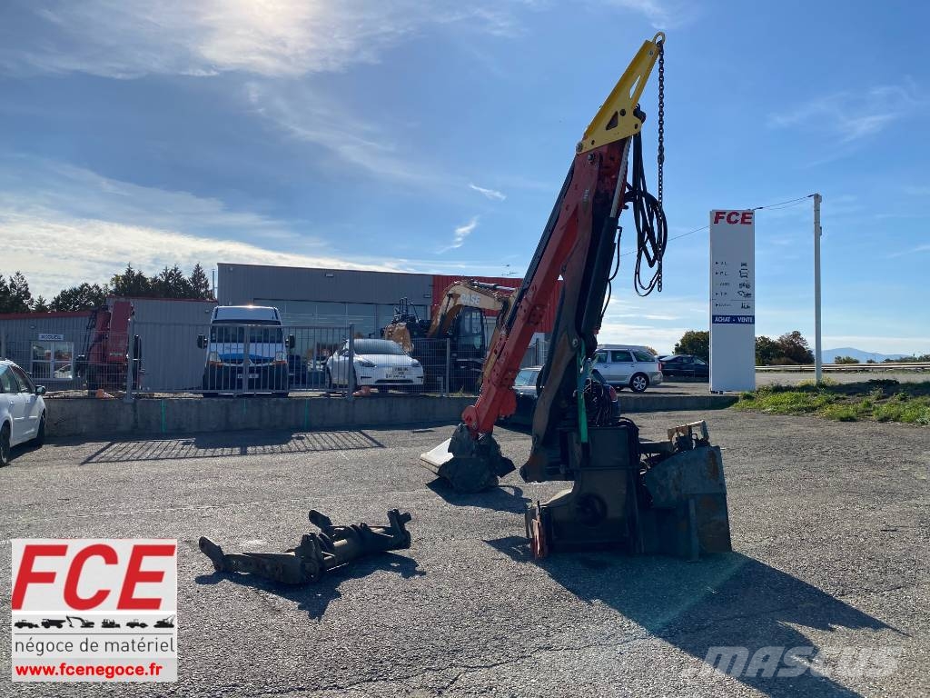 Kuhn PRO-LONGER GII/EP 7483 + Tête de fauchage endommag Pensasleikkurit
