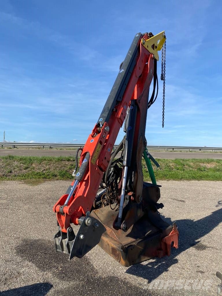 Kuhn PRO-LONGER GII/EP 7483 + Tête de fauchage endommag Pensasleikkurit
