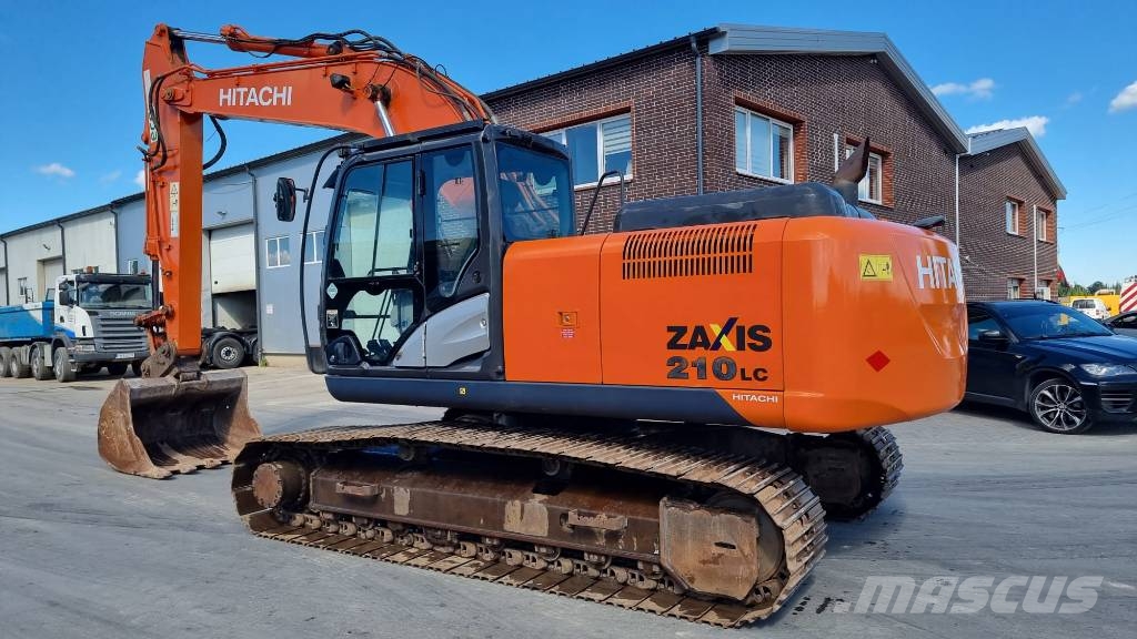 Hitachi 210LC 5-B حفارات زحافة