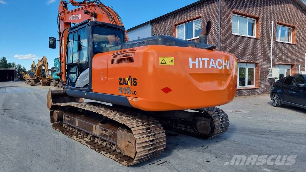 Hitachi 210LC 5-B حفارات زحافة