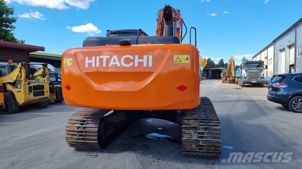 Hitachi 210LC 5-B حفارات زحافة