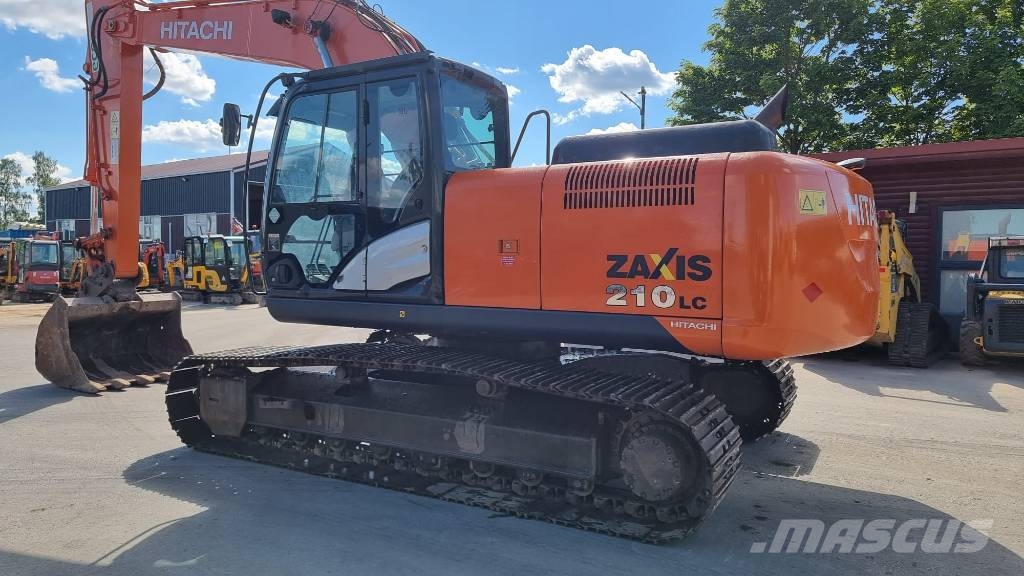 Hitachi 210LC 5-B حفارات زحافة