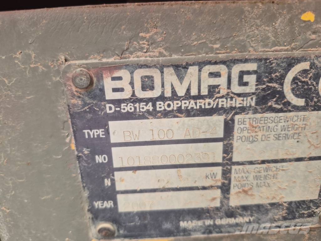 Bomag BW 100 AD-4 Çift tamburlu silindirler