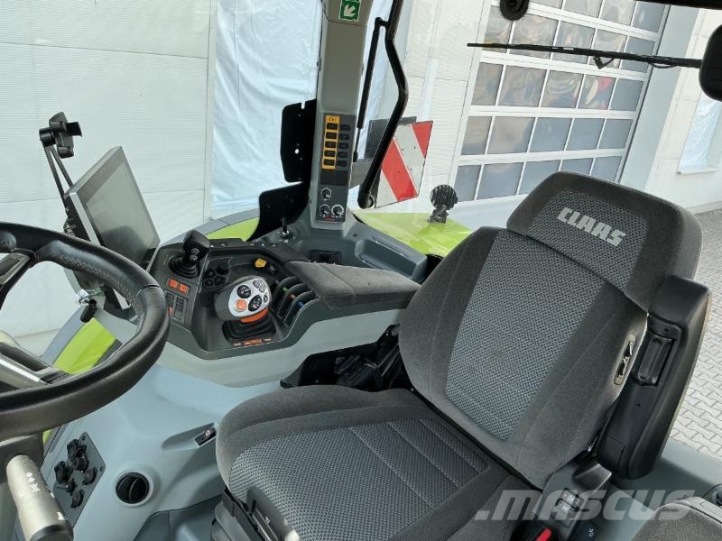 CLAAS ARION 660 CMATIC CEBIS Traktoren