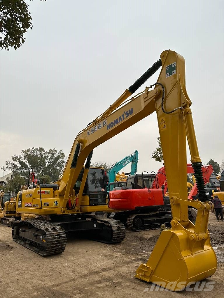 Komatsu PC 220-8 Εκσκαφείς με ερπύστριες