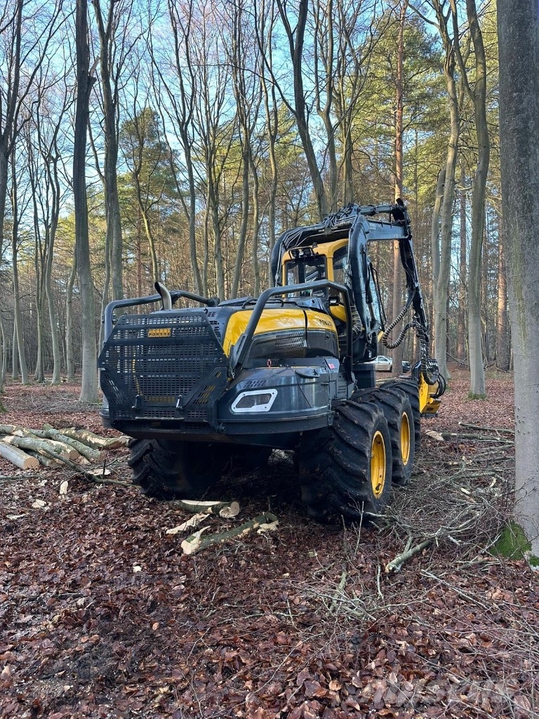 Ponsse Scorpion King Harvester mit H7 Aggregat Harvesters