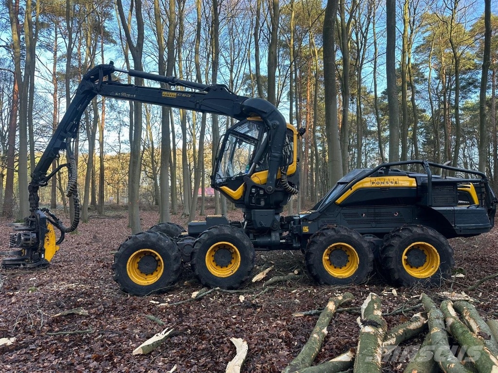 Ponsse Scorpion King Harvester mit H7 Aggregat Harvesters