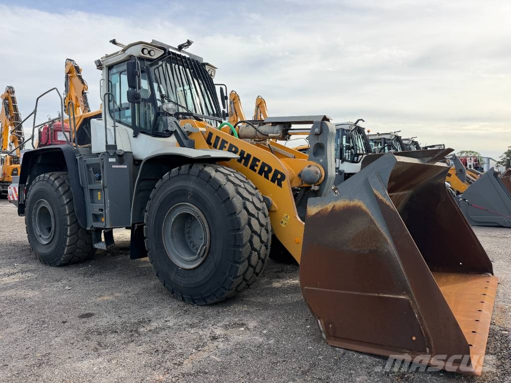 Liebherr L 566 لوادر بعجل