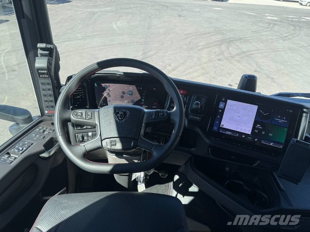 Scania S 660 8x4*4 Kranväxlare HIAB 302 Camiones grúa