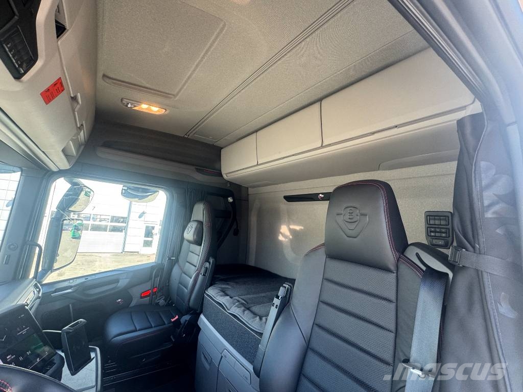 Scania S 660 8x4*4 Kranväxlare HIAB 302 Camiones grúa
