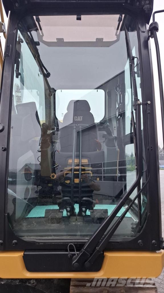 CAT 317 Crawler excavators