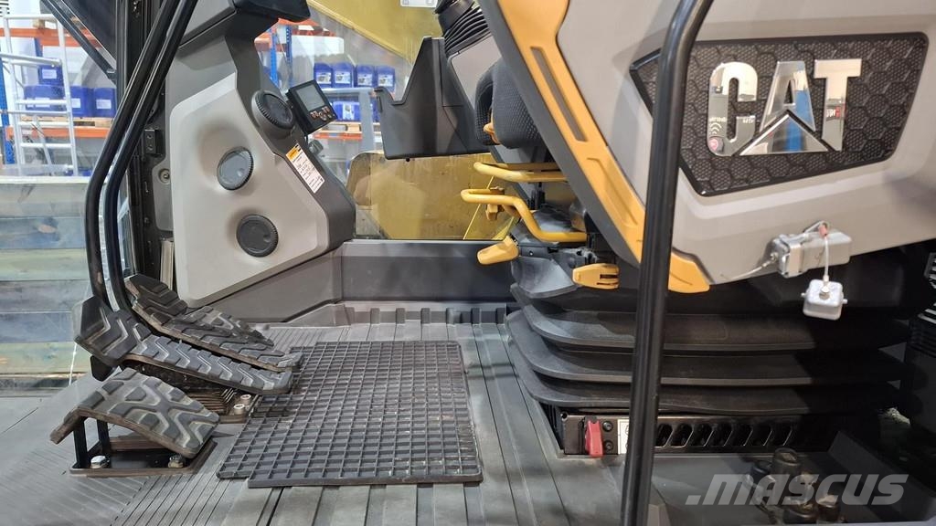 CAT 317 Crawler excavators