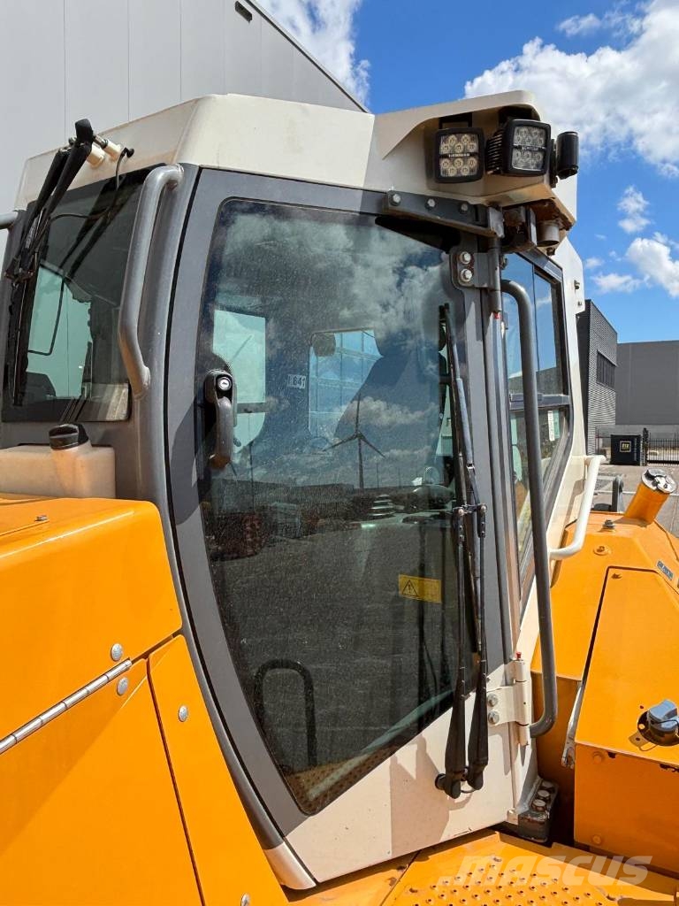 Liebherr PR 756 RIPPER Pásové dozéry