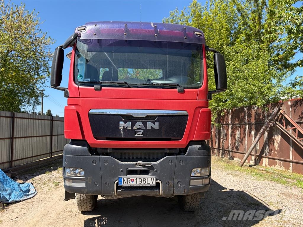 MAN TGS 18.400 4X4 Camion benne