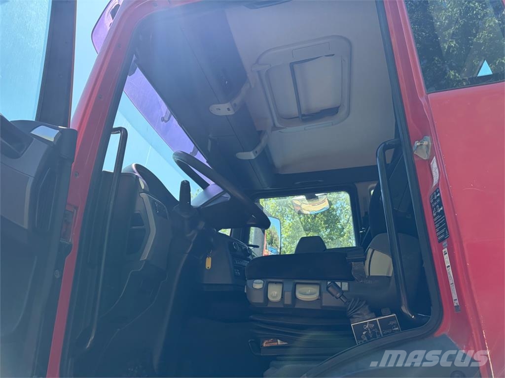 MAN TGS 18.400 4X4 Camion benne