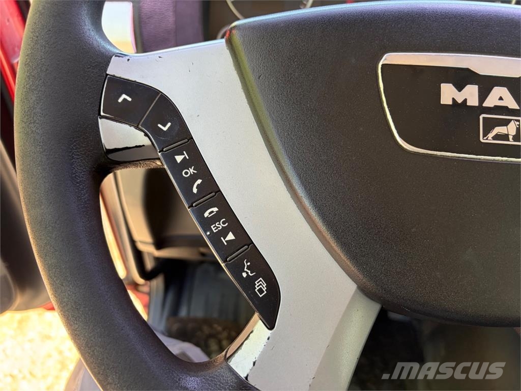 MAN TGS 18.400 4X4 Camion benne