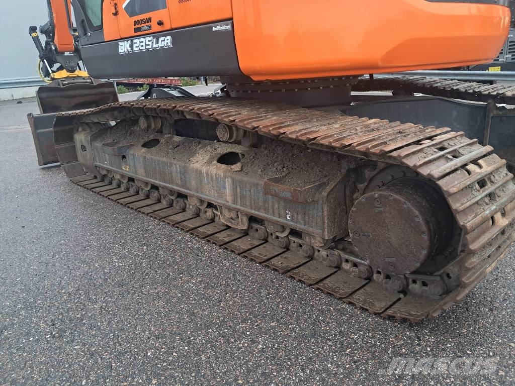 Doosan DX235 LCR -7 Kāpurķēžu ekskavatori