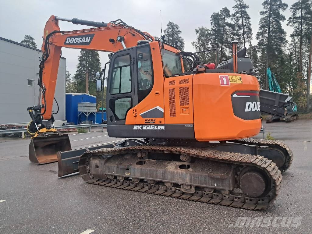 Doosan DX235 LCR -7 Kāpurķēžu ekskavatori