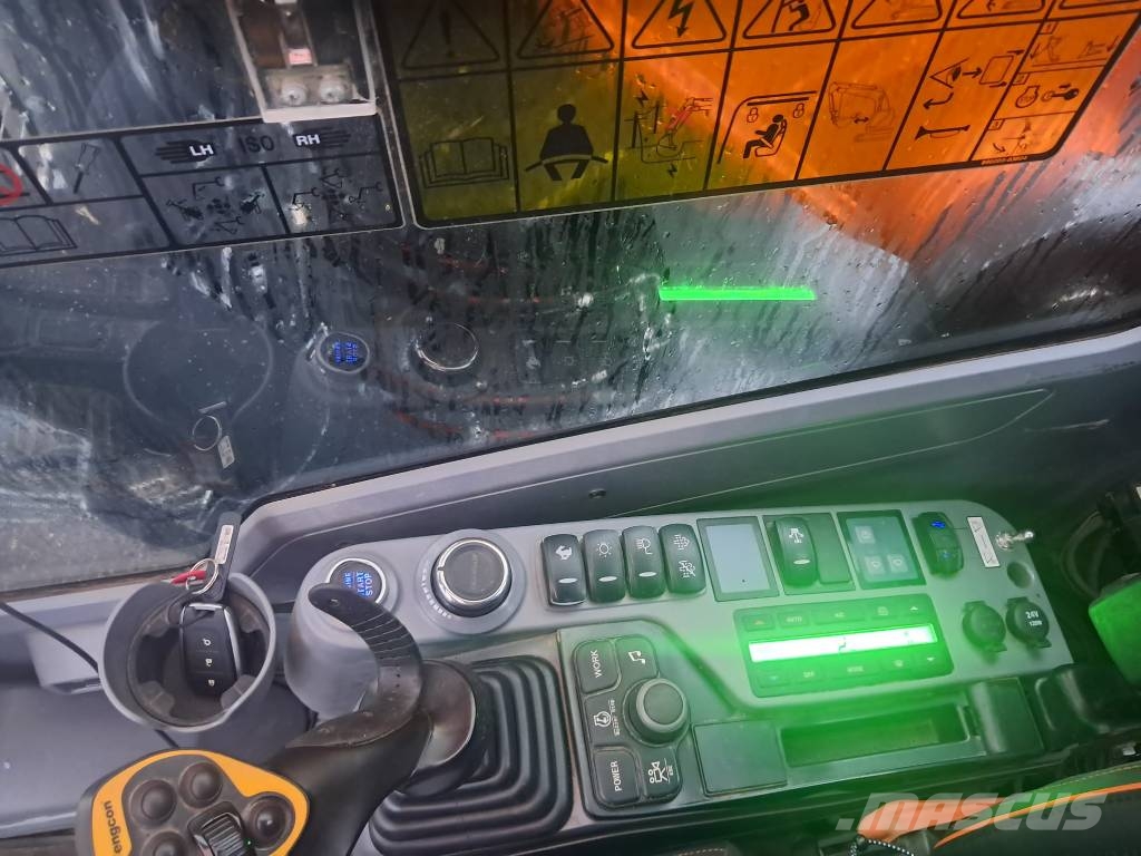 Doosan DX235 LCR -7 Kāpurķēžu ekskavatori