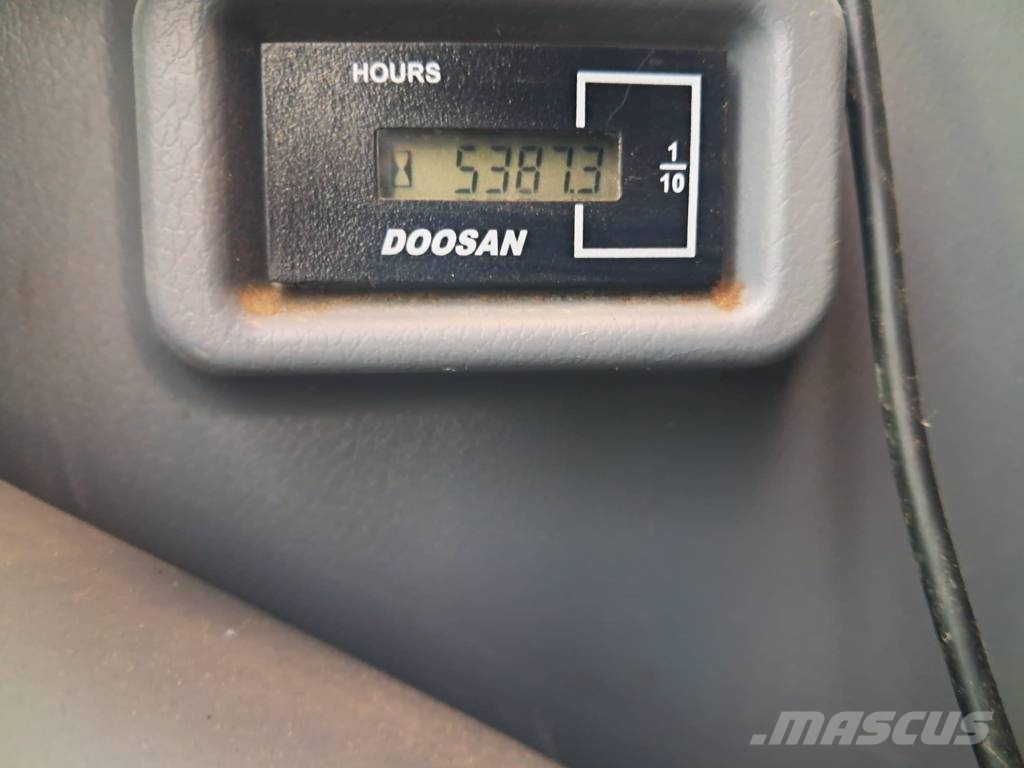 Doosan DX235 LCR -7 Kāpurķēžu ekskavatori