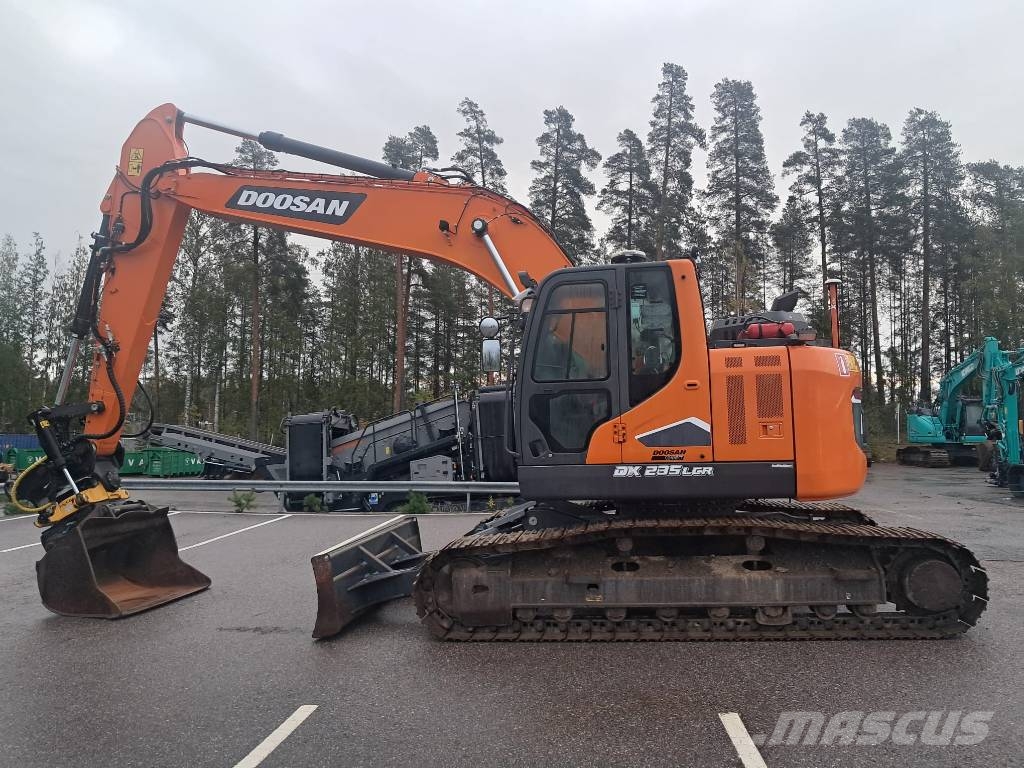 Doosan DX235 LCR -7 Kāpurķēžu ekskavatori