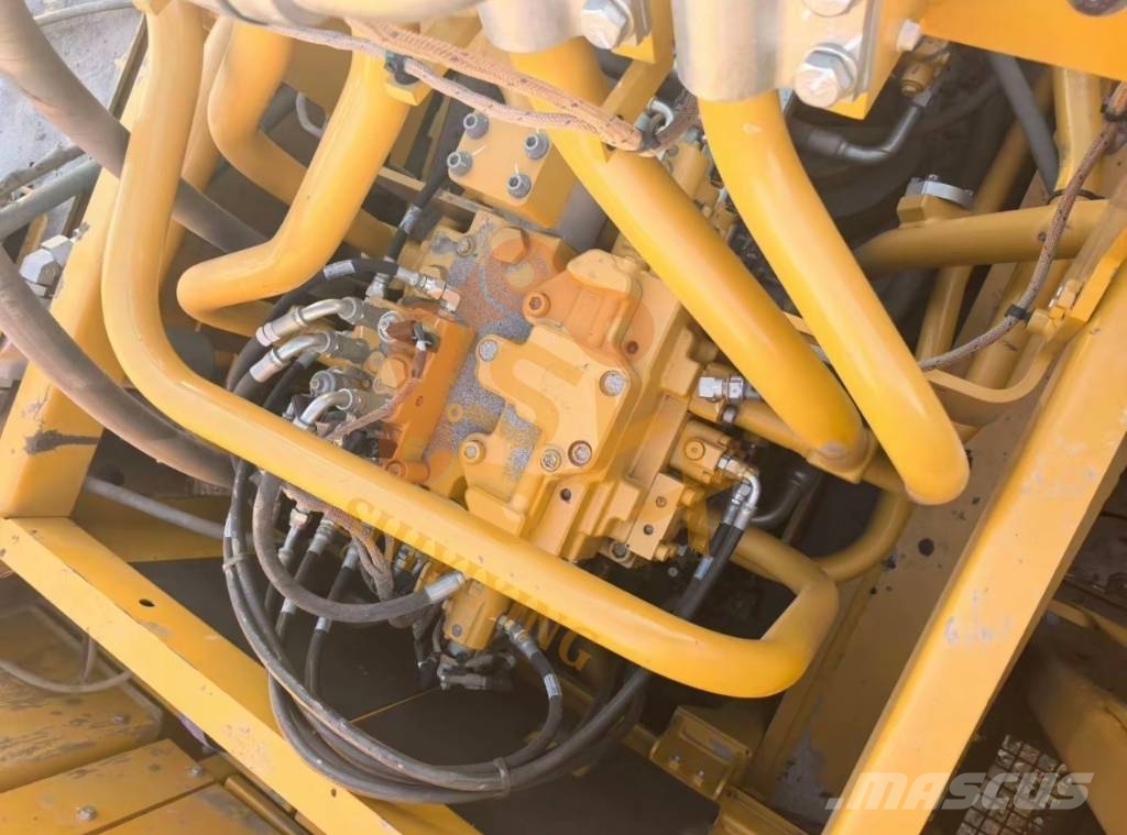 CAT 395 Kāpurķēžu ekskavatori
