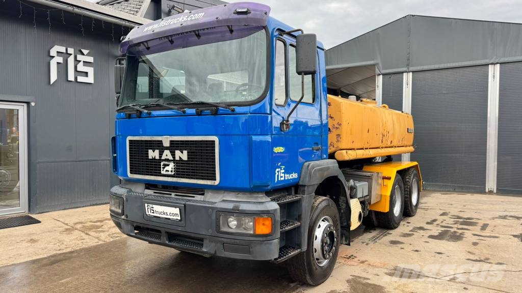 MAN 27.293 6x4 water tank - full spring - 9000L Tankbiler