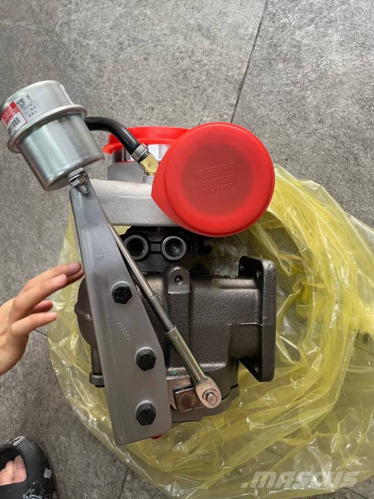 Komatsu SAA6D114E-3 turbocharger Motori