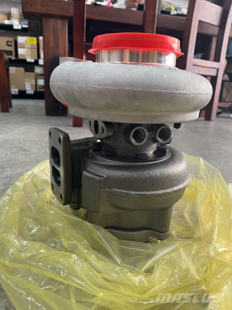 Komatsu SAA6D114E-3 turbocharger Motori