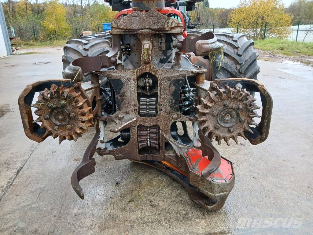 Komatsu 931 XC Харвестери