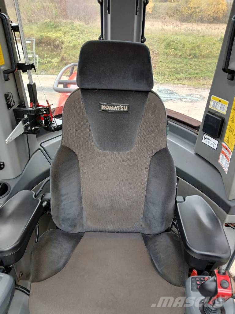 Komatsu 931 XC Харвестери