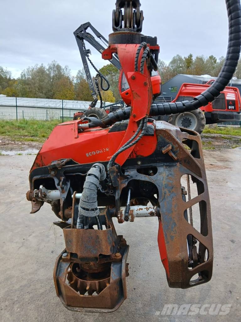 Komatsu 931 XC Харвестери