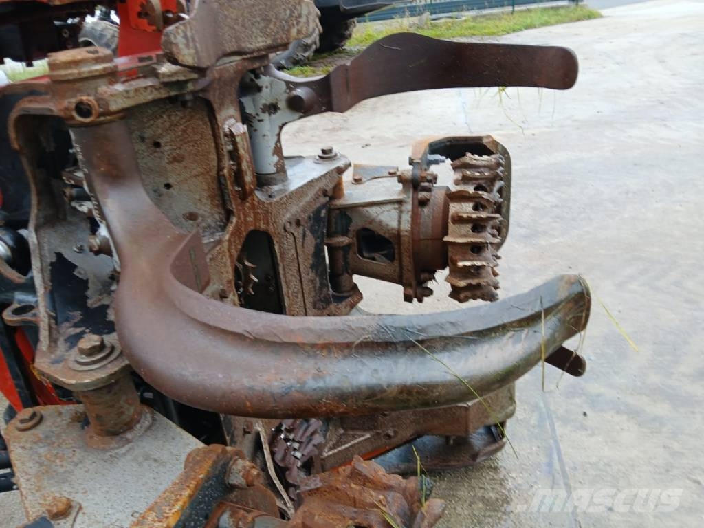 Komatsu 931 XC Харвестери