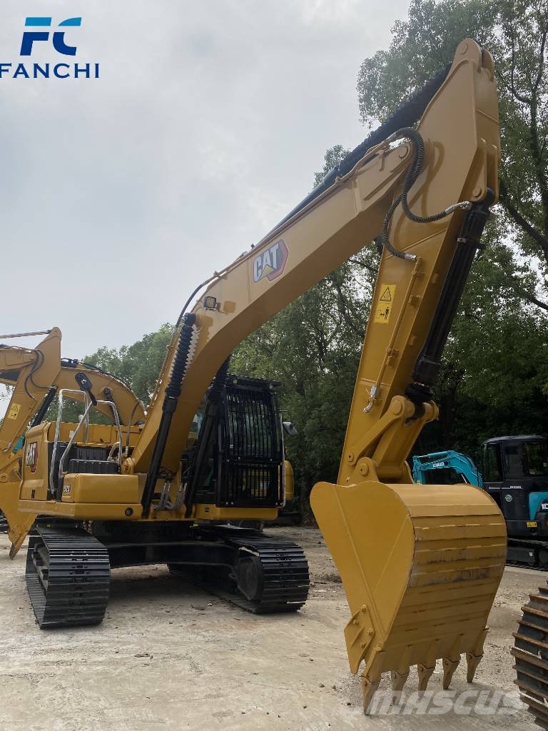 CAT 323 履带挖掘机