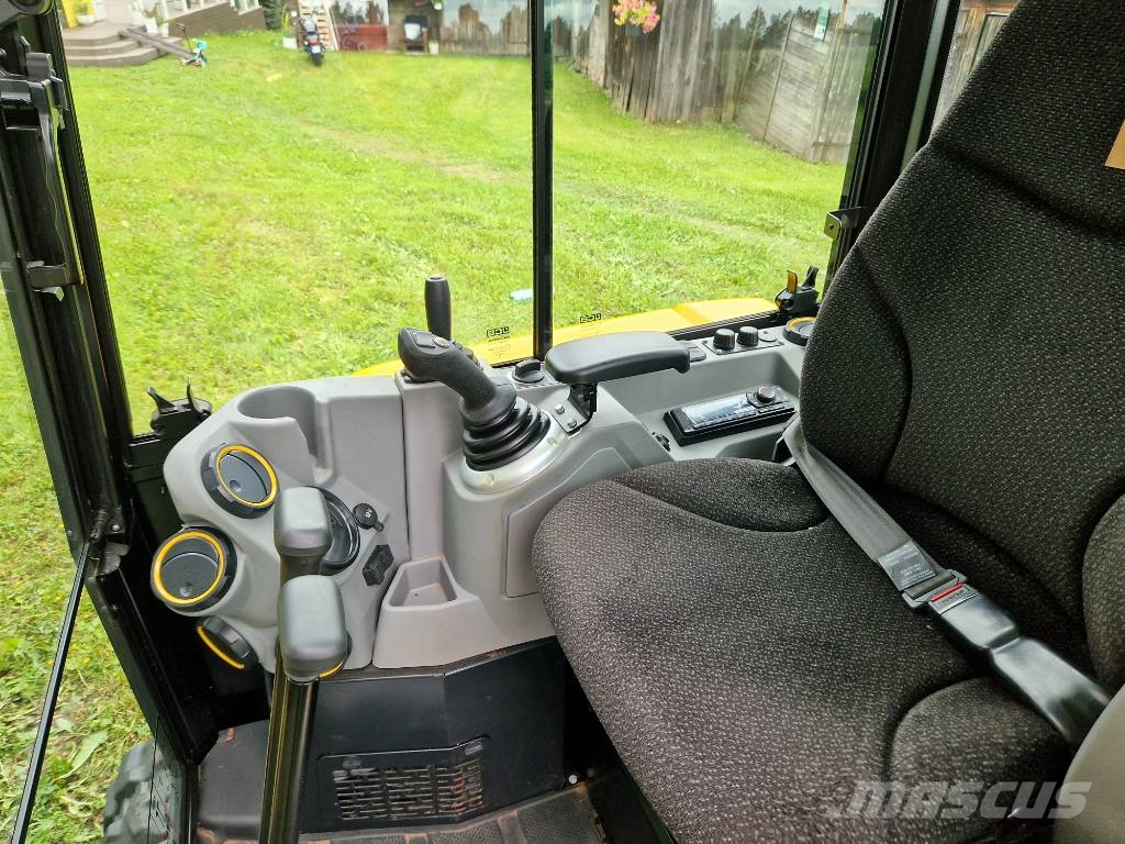 JCB 35Z-1 حفارات صغيرة أقل من 7 طن (حفارات صغيرة)