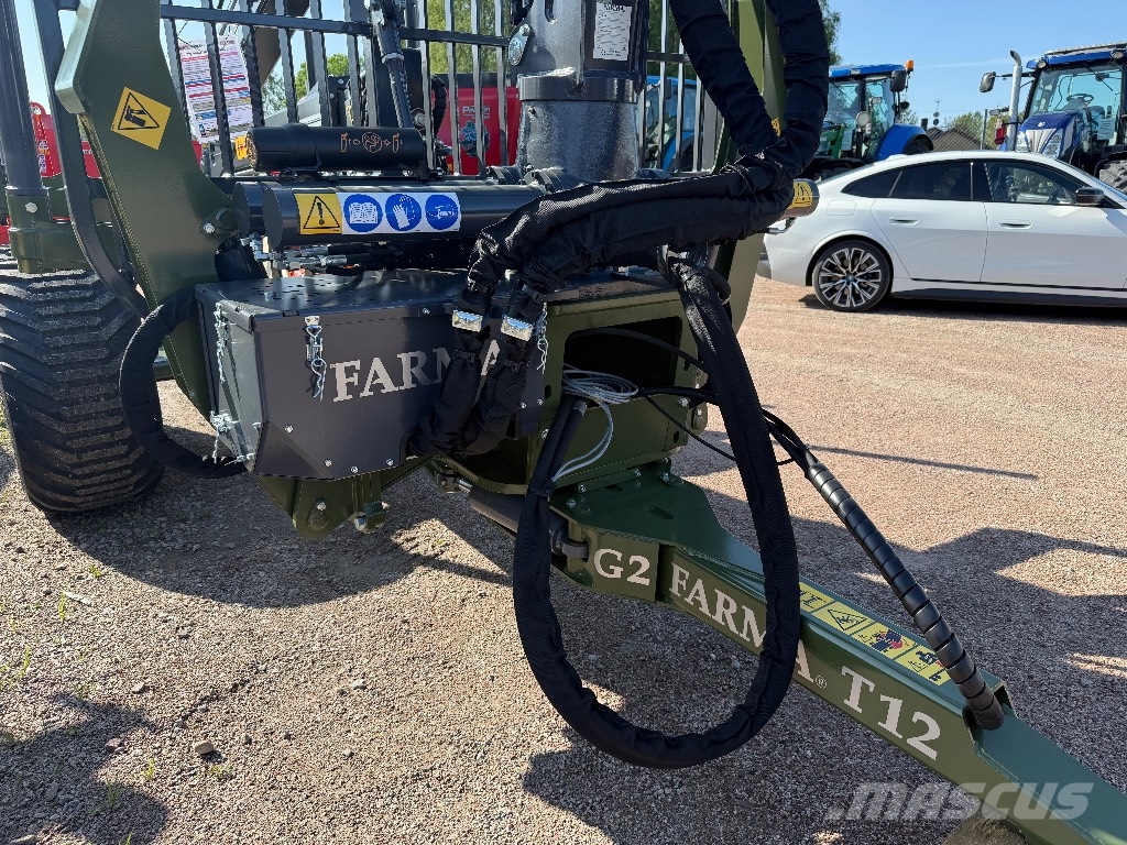 Farma T12 G2 8,5m kran Forstanhänger