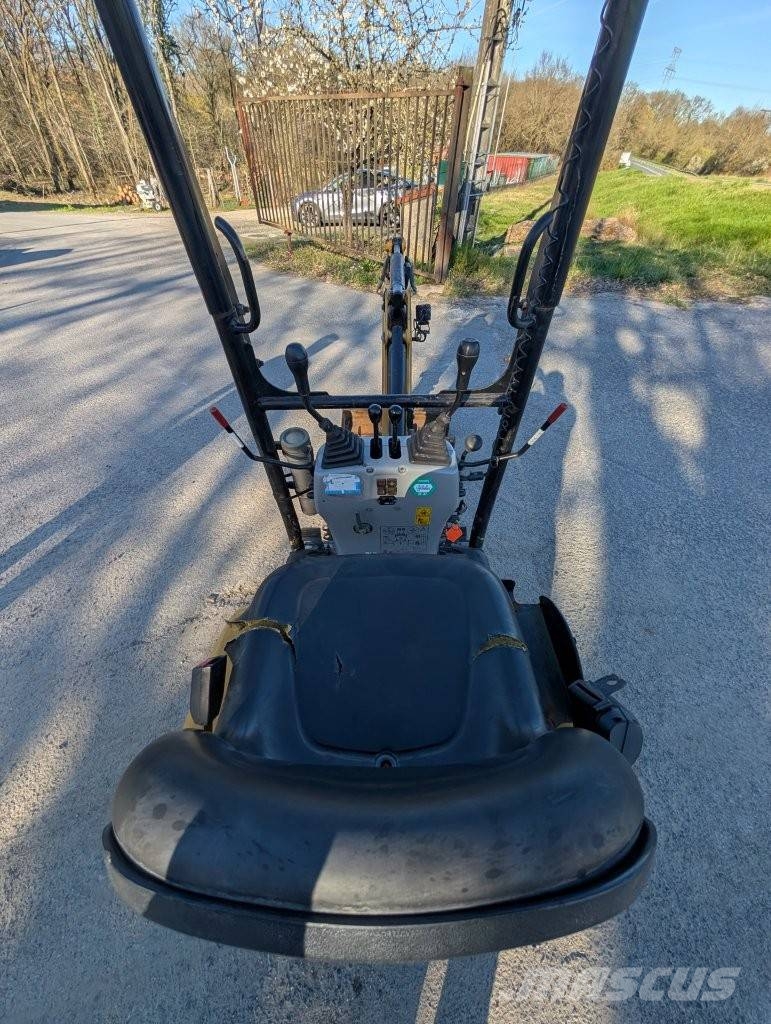 CAT 300.9 D Minigravemaskiner