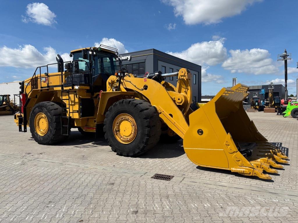 CAT 988K XE Pale gommate