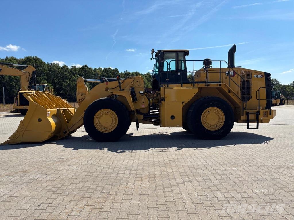 CAT 988K XE Pale gommate