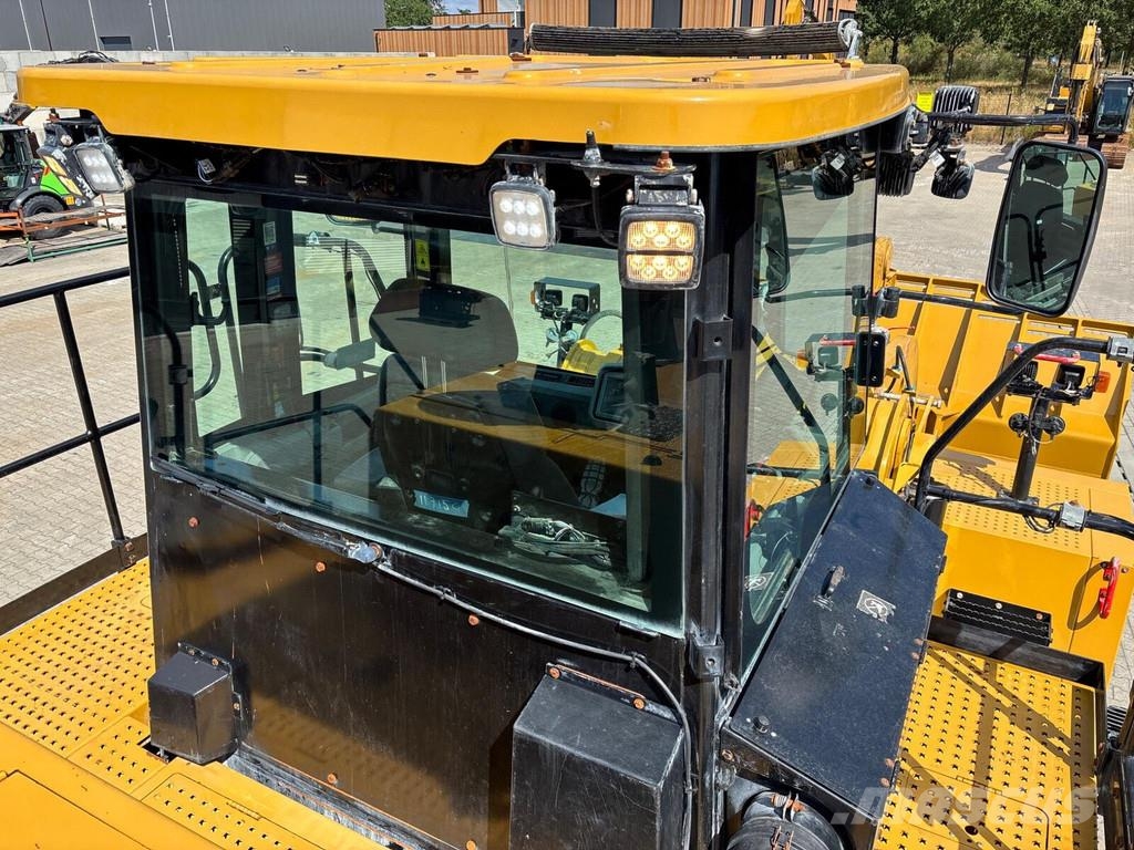 CAT 988K XE Pale gommate