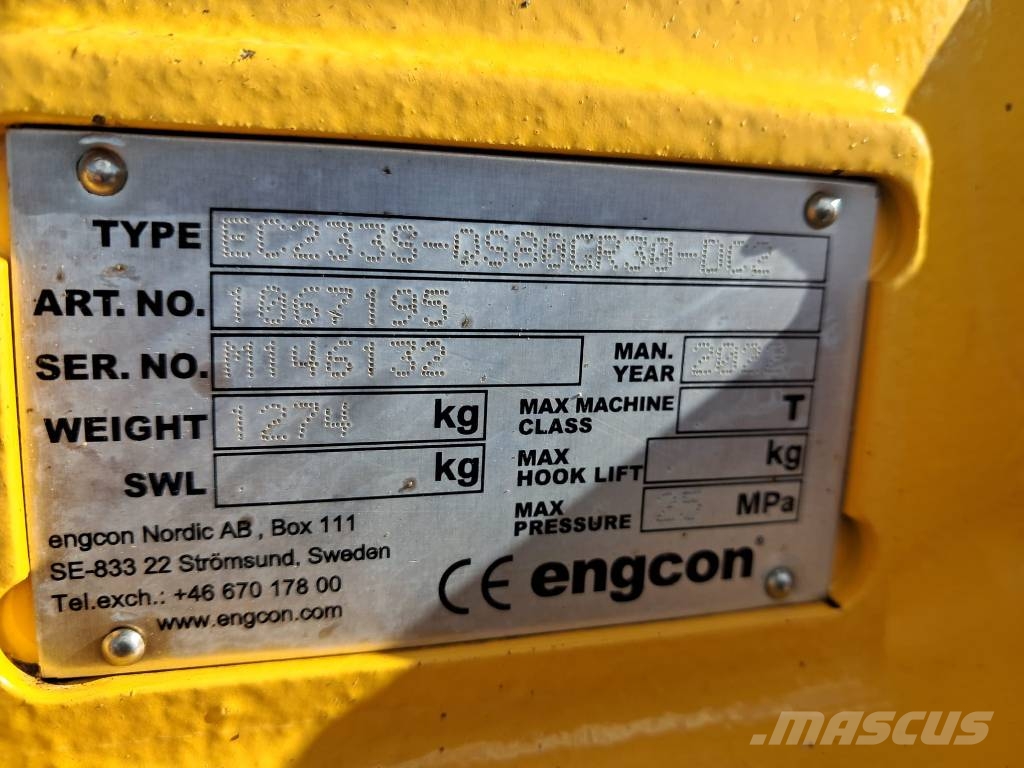 Kobelco SK 300 LC -11 MYYTY / SOLD Pelle sur chenilles
