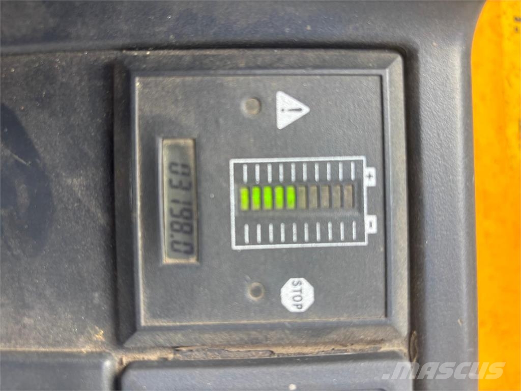 Jungheinrich ERD 220 --> Batterie aus 2019! (res. CP 17.09.26!) Samohybné vozíky