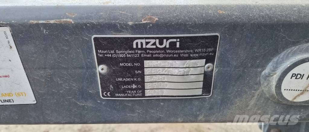 Mzuri 4T Protil ماكينات البذر الدقيق