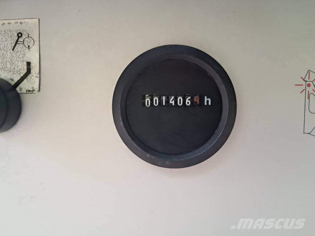 Multitel HX200 المنصات الهوائية المثبتة على شاحنة