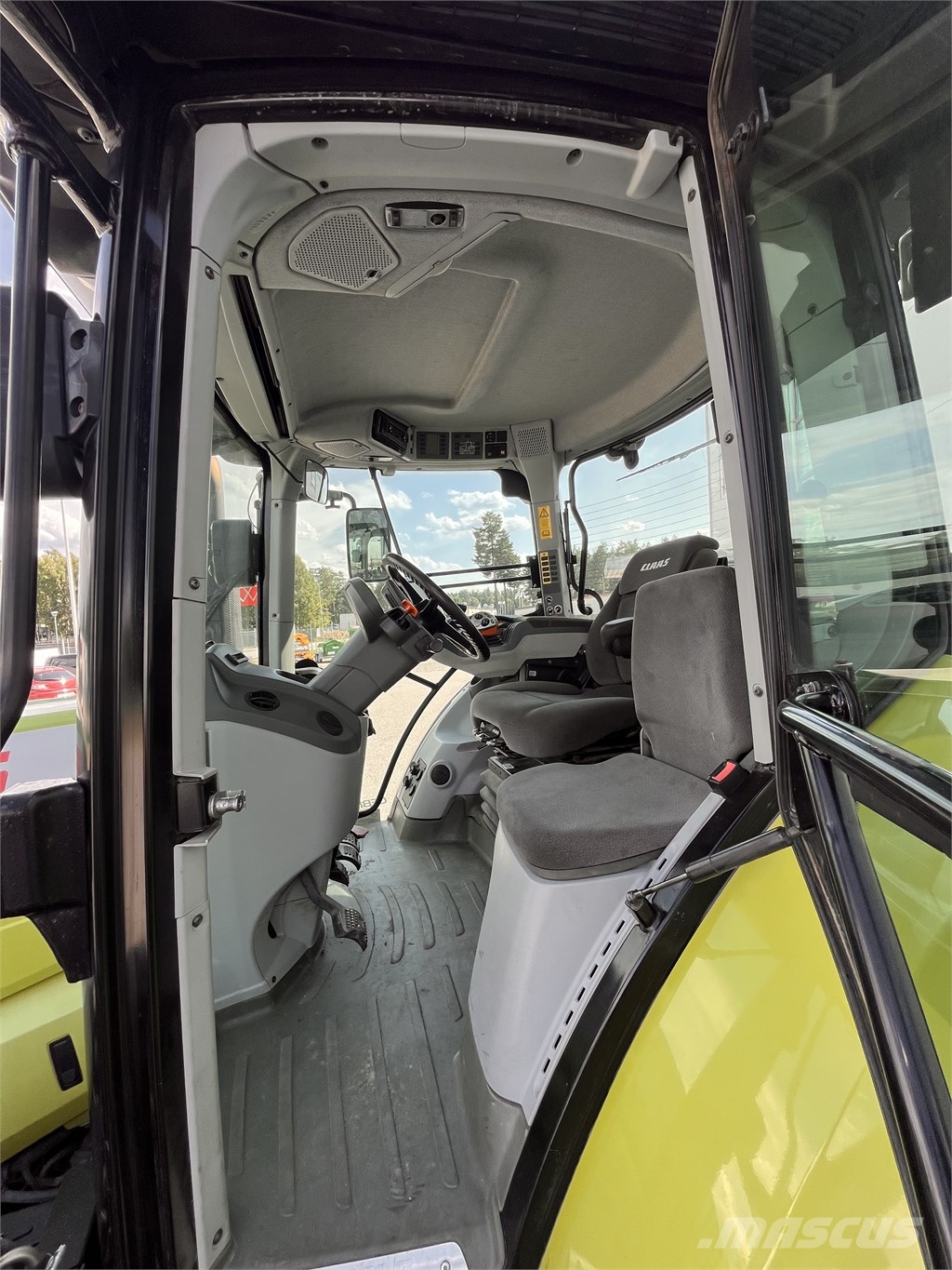 CLAAS CLAAS ARION 640 CEBIS 拖拉机/农用车