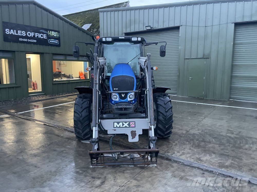 Valtra N 103 트랙터