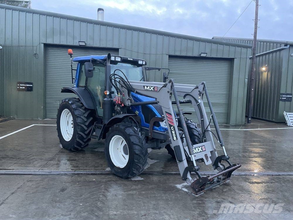 Valtra N 103 트랙터